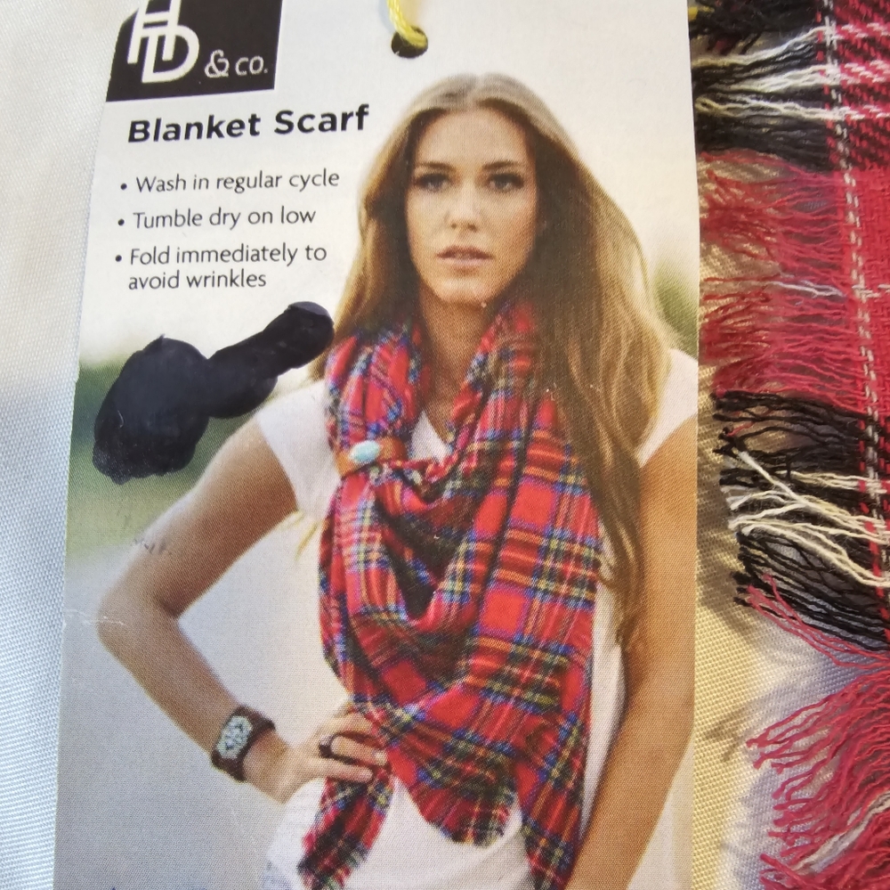 Plaid Blanket Scarf NWT Great Gift